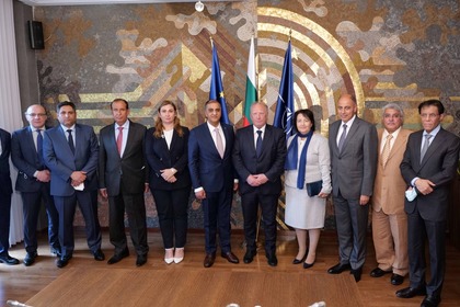 Министър Светлан Стоев: Диалогът и преговорите между равнопоставени страни са единственото решение на конфликта в Близкия изток 